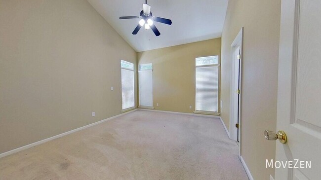 Building Photo - 5932 Hollow Wood Ct
