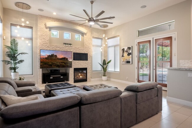 Building Photo - Stunning UPGRADED Furnished Home in Chandler!!!