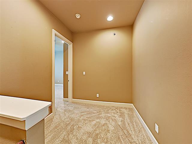 Building Photo - 2821 Parmer Ave