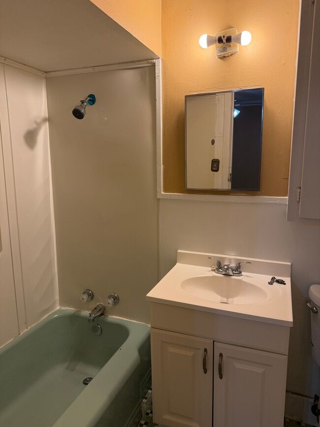 Building Photo - Shreveport - 3 Bed 2 Bath Home with workshop and large yard!