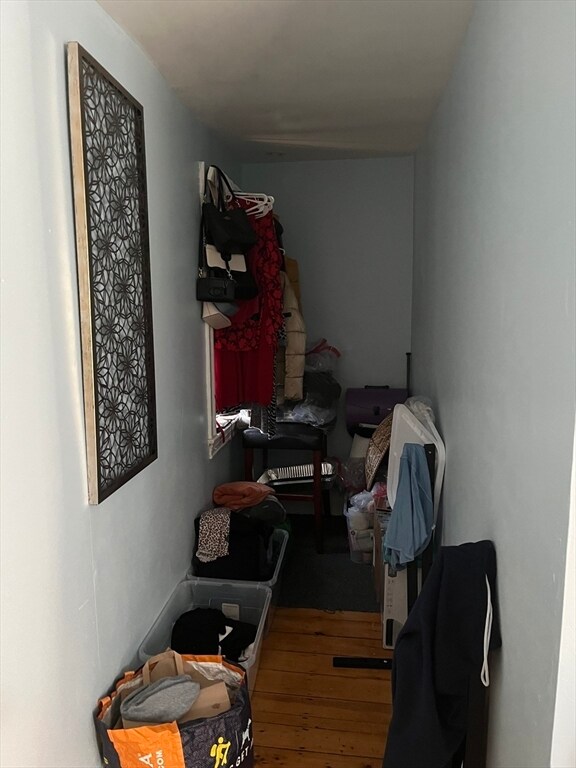 Building Photo - 81 Thornton St