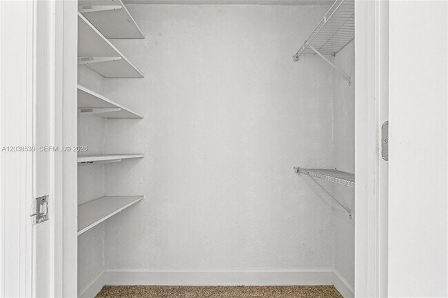 Building Photo - 401 69th St