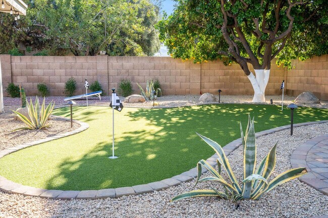 Building Photo - 14836 N Moon Valley Dr