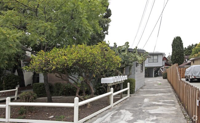 Building Photo - 180 Harrison Ave