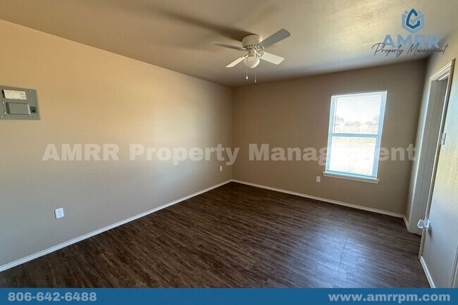 Building Photo - 3 Bedroom Home In North Lubbock!
