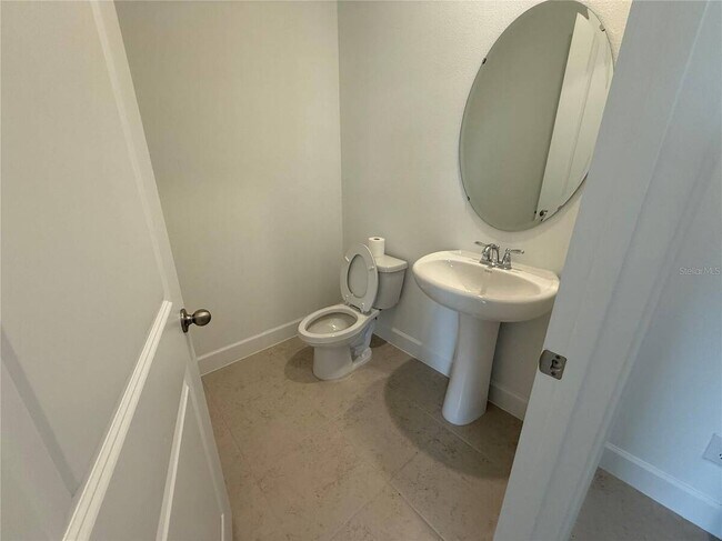 Building Photo - 2949 Sailhouse Dr