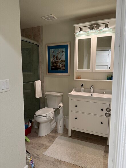 Building Photo - 30 SE Valare Ln