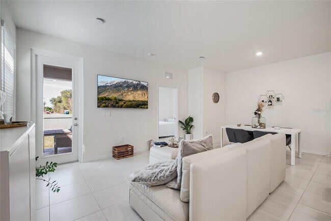 Building Photo - 4377 Small Creek Rd