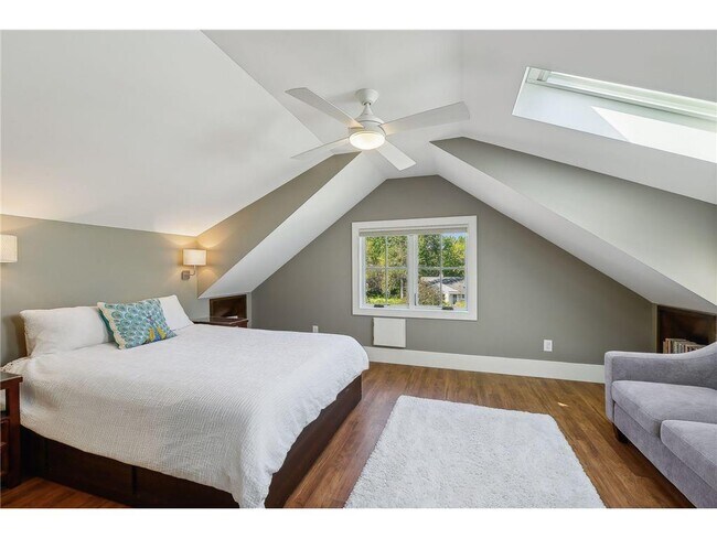 Building Photo - 4015 Wood End Dr