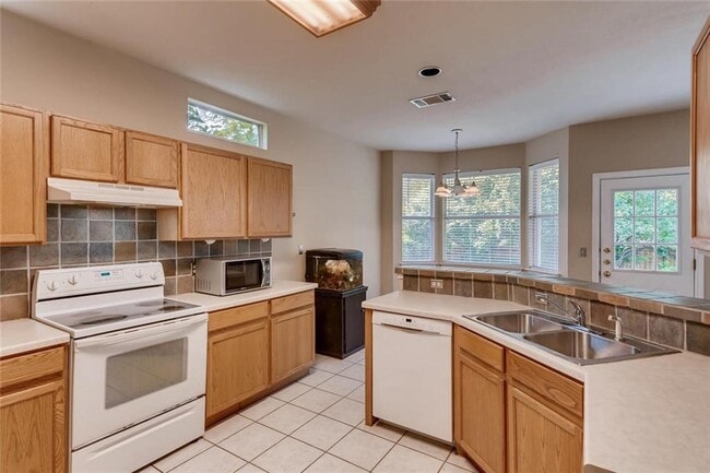 Building Photo - 8301 Red Willow Dr