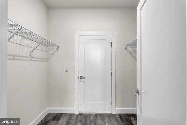 Building Photo - 1761 Old Meadow Rd