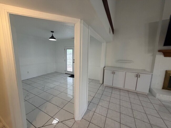 Building Photo - 2245 Speckled Rock Ln