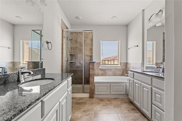 Building Photo - 2240 Lasso Ln