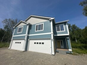 Building Photo - 6585 Beverly Hills Cir