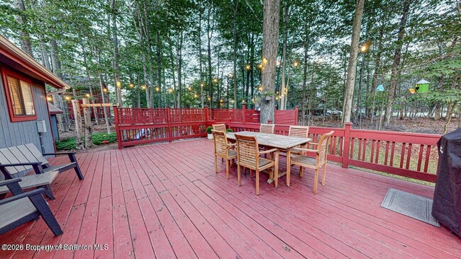 Building Photo - 2823 Fairhaven Dr