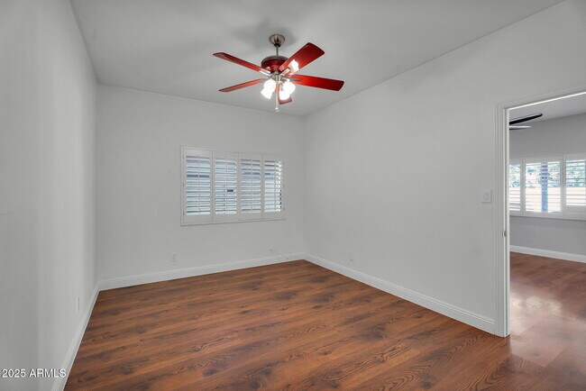 Building Photo - 2542 W Nopal Ave