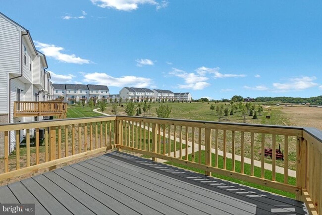 Building Photo - 16640 Green Glade Dr