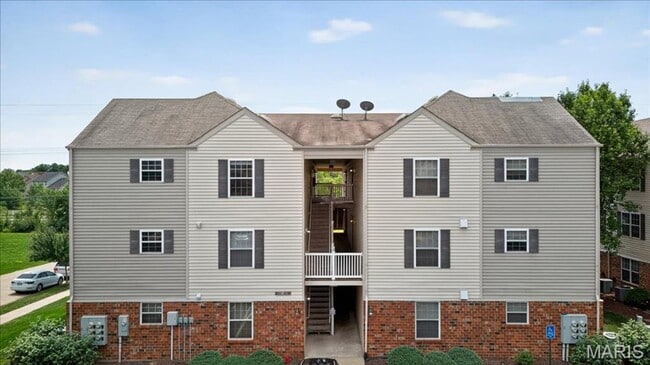 Primary Photo - MOVE IN READY condo in Lake St. Louis