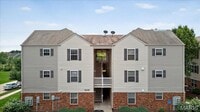 Building Photo - MOVE IN READY condo in Lake St. Louis