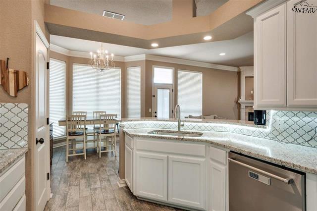 Building Photo - 5113 Tillie Dr