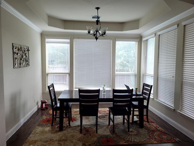 Building Photo - 4428 Saukenuk Ln