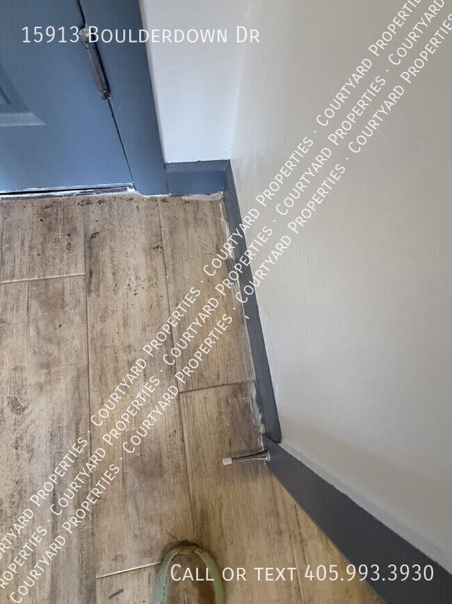 Building Photo - 15913 Boulderdown Dr