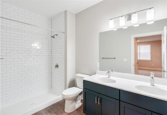 Building Photo - 2280 Lafayette Park Dr