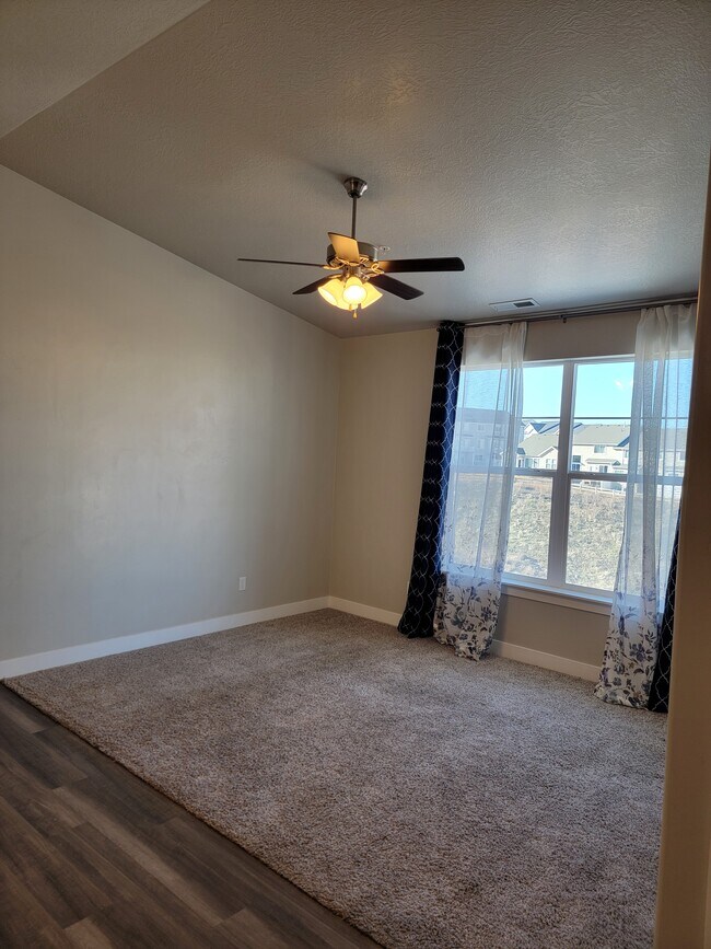 Building Photo - 4234 McKellen Dr