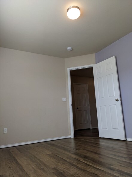 Building Photo - 1801 West Antler Way