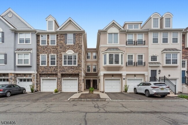 Building Photo - 28 Devonshire Dr