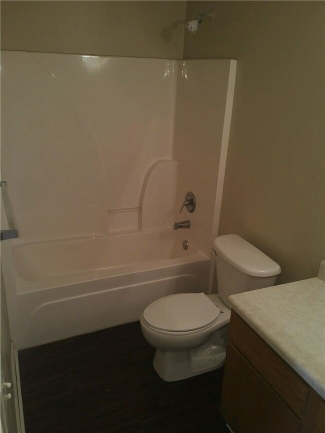 Building Photo - 334 Graystone Cir