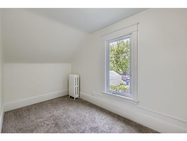 Building Photo - 1501 Sherburne Ave