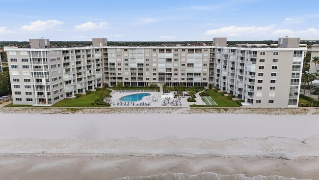 Building Photo - 3443 Gulf Shore Blvd N