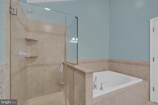 Building Photo - 307 Bollen Ct