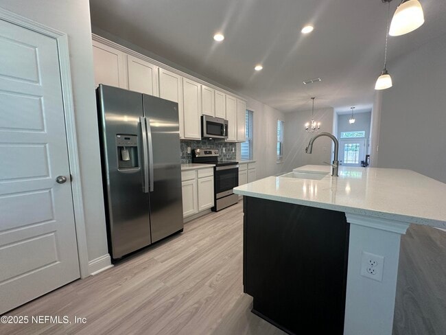 Building Photo - 2969 Fleur Ln