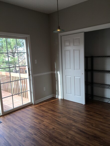 Building Photo - 5543 Crabtree Park Ct