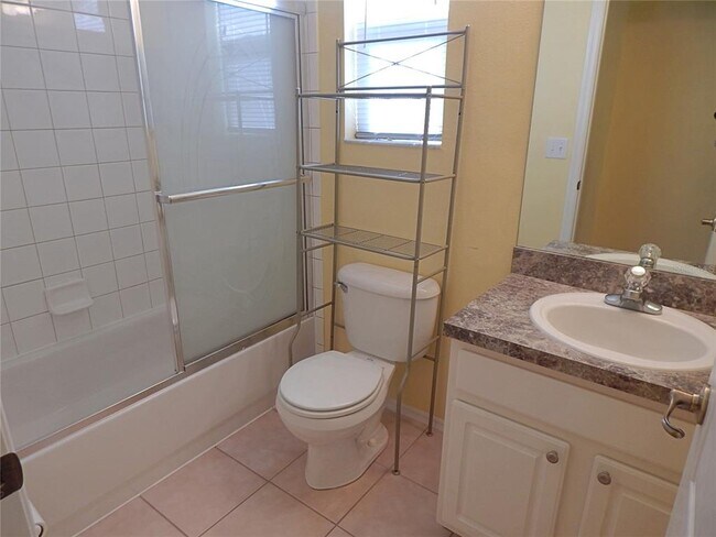 Building Photo - 5869 Meadowpark Pl