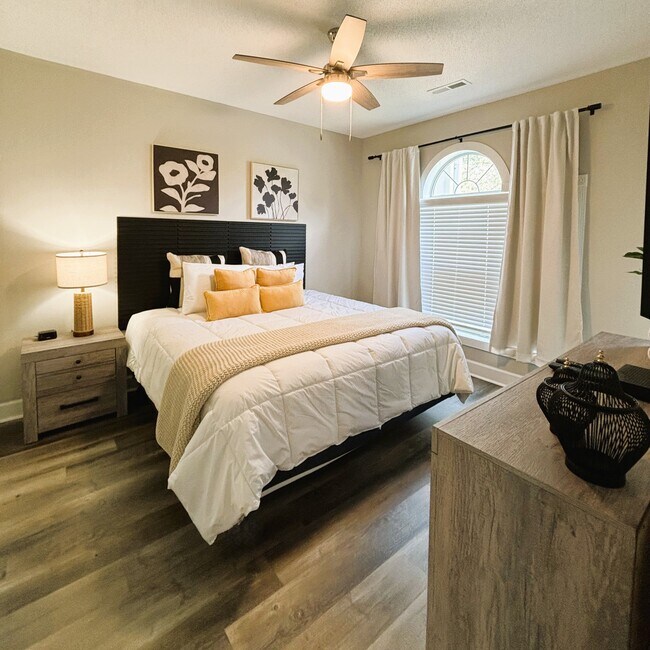 Building Photo - 4713 Wild Iris Dr