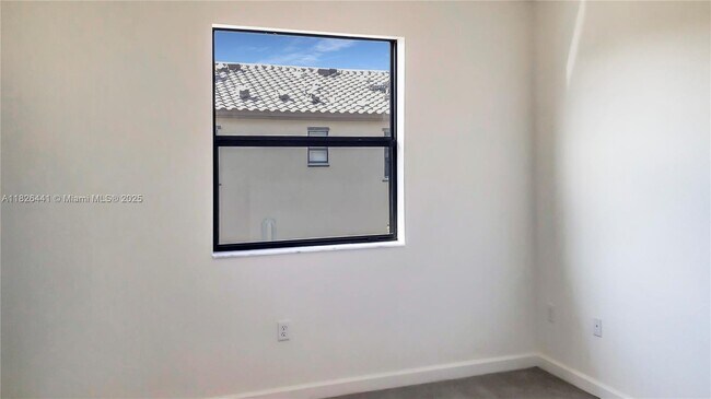 Building Photo - 24970 SW 112th Ct
