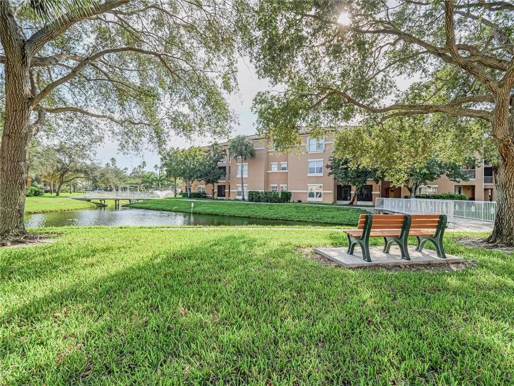 Grounds by unit - 5020 Fairways Cir