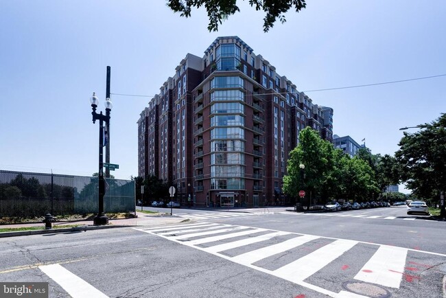 Building Photo - 1000 New Jersey Ave SE