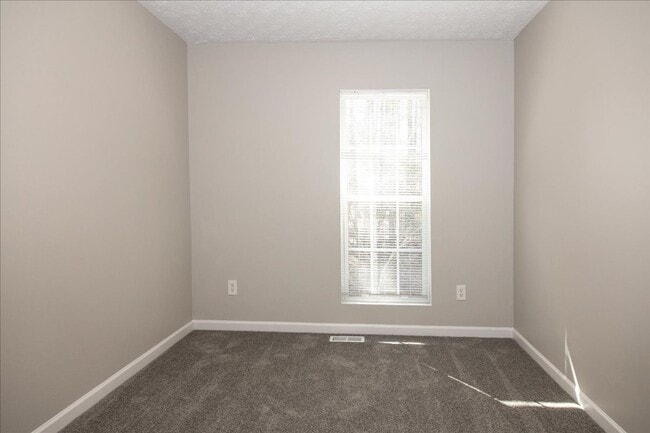 Building Photo - Newly Renovated 3/2 Townhome in Quiet Decatur Neighborhood!