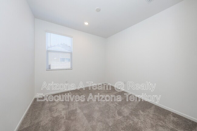 Building Photo - 17581 S Desert Barberry Dr