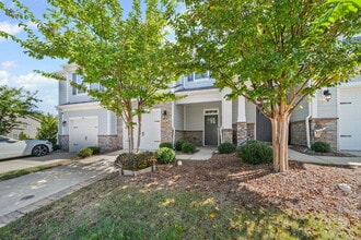 Building Photo - Modern Comfort, Flexible Living, Tailored ...