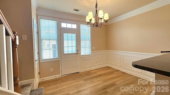 Building Photo - 1067 Writers Way