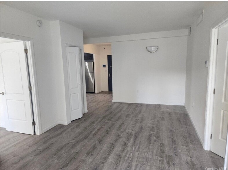 Building Photo - 97-30-9764 64th Ave