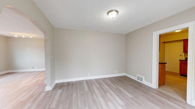 Building Photo - 7401 Jameson Rd