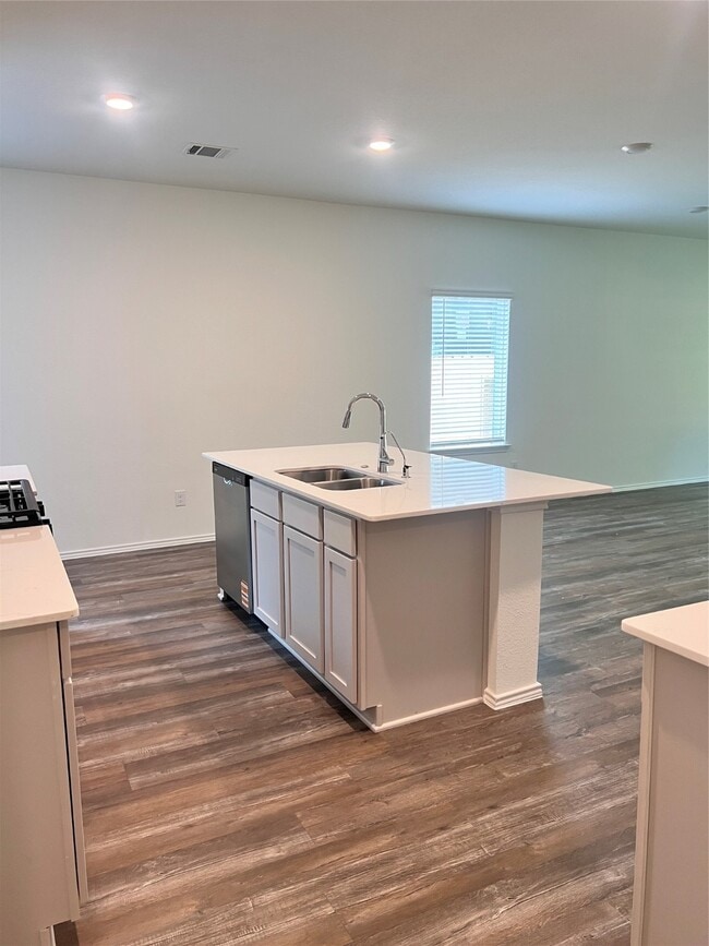 Building Photo - 522 Belle Spgs Ln