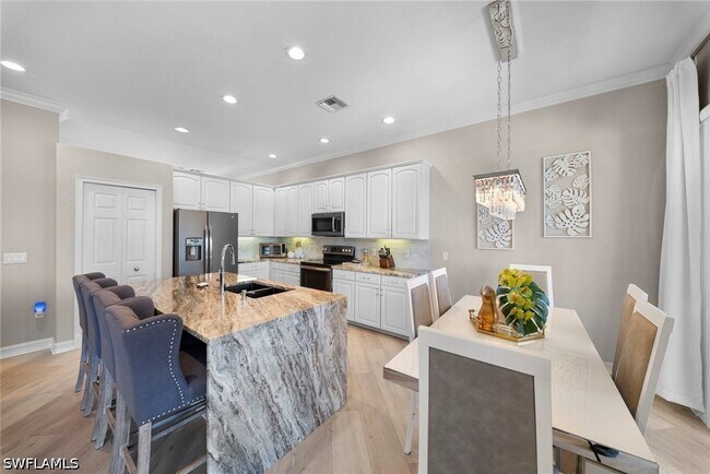 Building Photo - 14321 Manchester Dr