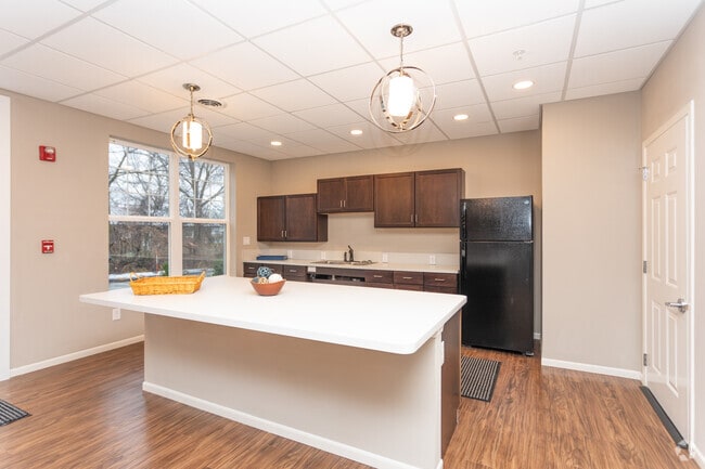 Community Room - Swan Creek Crossing (Senior 55+)